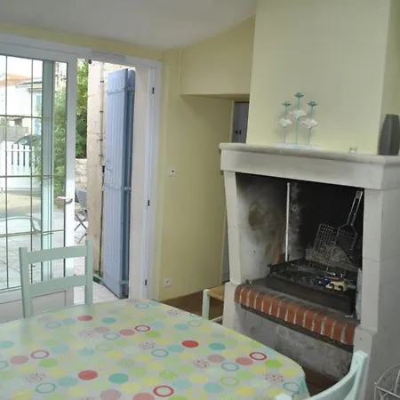 Le Repos Des Mouettes - De Famille * Ballon (Charente-Maritime)